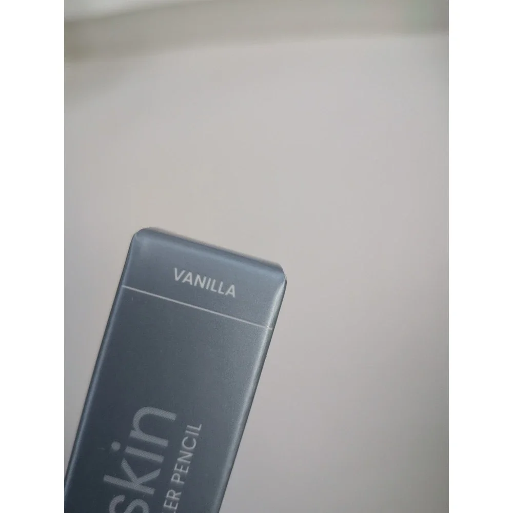 NIB *VANILLA💎Prime‎ Prometics Prime Skin Perfecting Concealer Pencil Mature